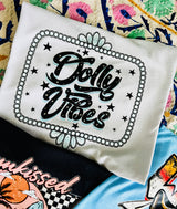 Dolly vibes stone tee