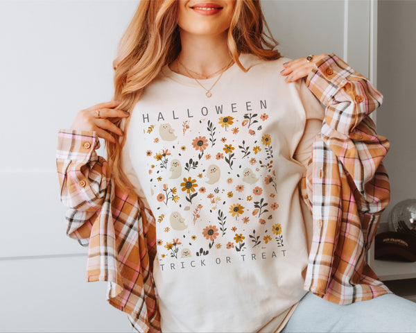 Adorable Hallowee Trick or treat floral ghost tee