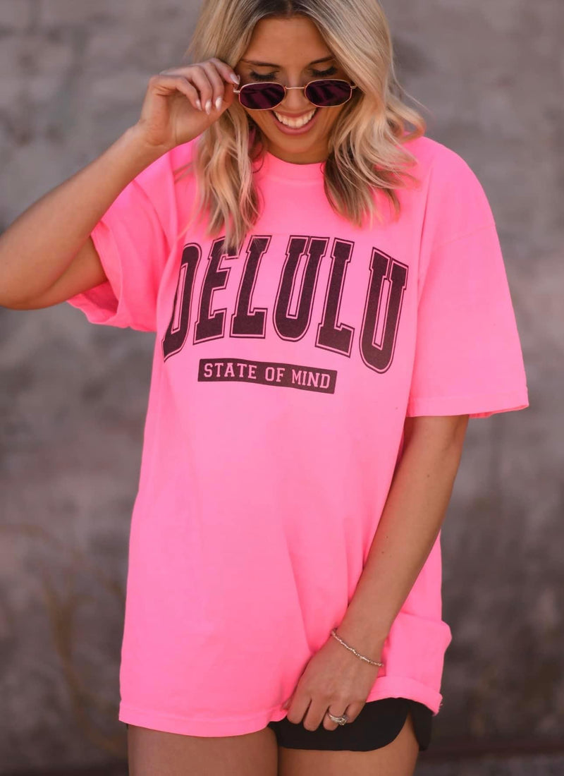 Delulu state of mind tee