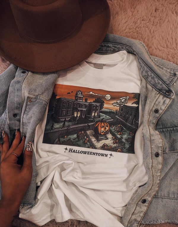 Halloween-town tee