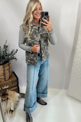 Green Camouflage Print Button Cargo Pocket Button Down Denim Vest