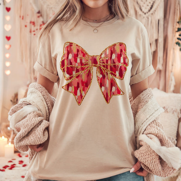Brush struck pretty bow tee