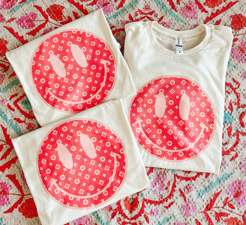 Boujee Smiley cream tee