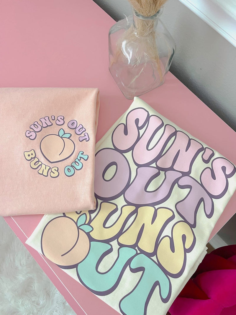 Suns out buns out front/back tee