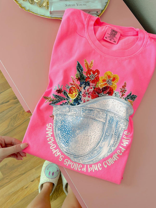 Somebody’s spoiled blue collar wife tee