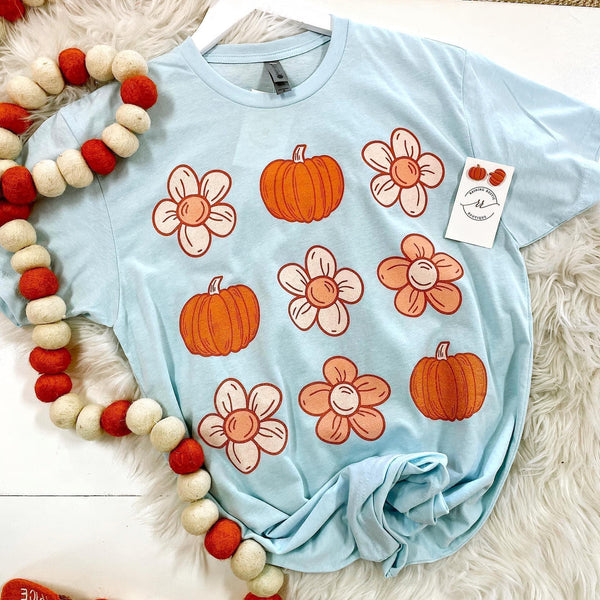 Baby blue daisy pumpkin tee