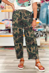 Green Camouflage Print Drawstring Patch Pocket Barrel Jeans