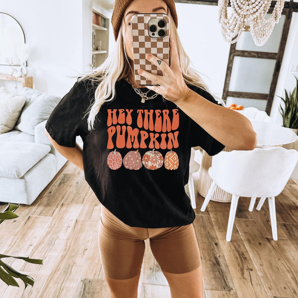Hey there Pumpkin black tee