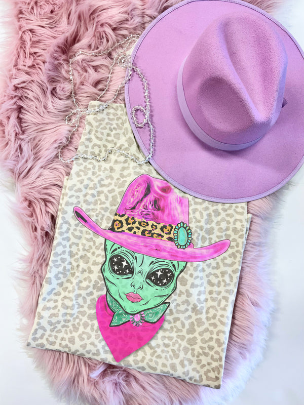 Alien Cowgirl tee