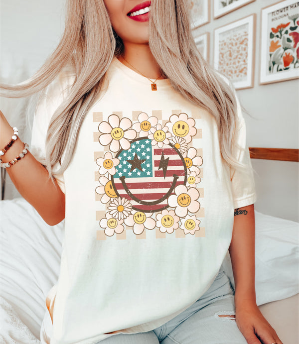 Retro daisy Patriotic smiley tee