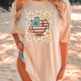Retro daisy Patriotic smiley tee
